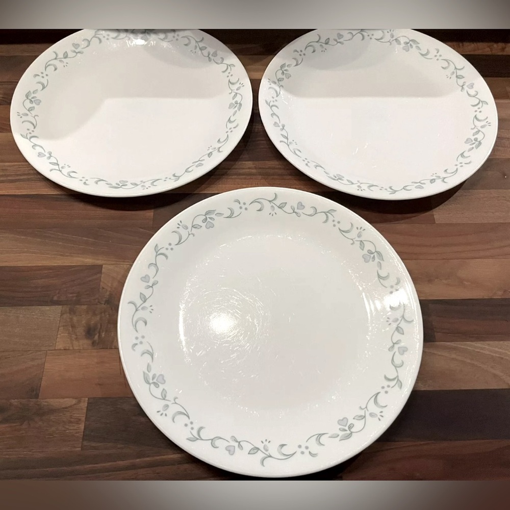 THREE Corning Corelle Country Cottage Dinner Plates Lavender Flowers & Hearts